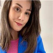 Soy profesora de francés y lengua castellana desde hace 10 años, he preparado tanto a adultos como a adolescentes.